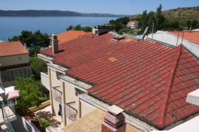 Гостиница Apartments by the sea Zivogosce - Blato, Makarska - 6797  Игране